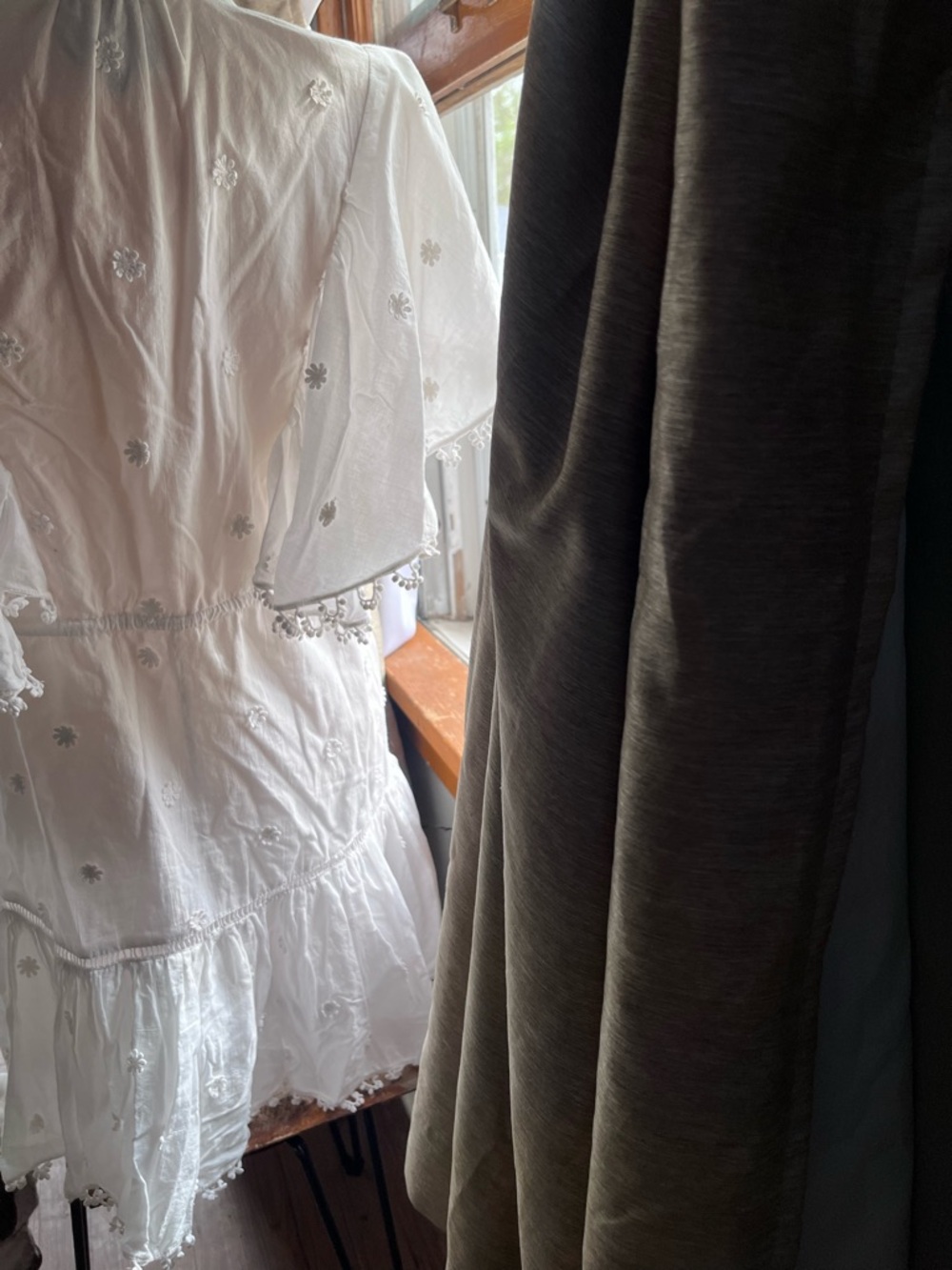 FARM Rio White Embroidered Mini Dress - Picture 4 of 6